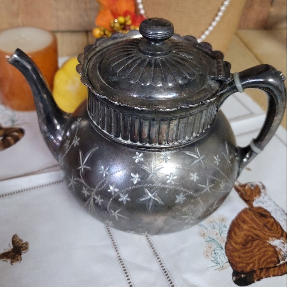 Antique Victorian Aesthetic PairPoint Quadruple Plate Teapot